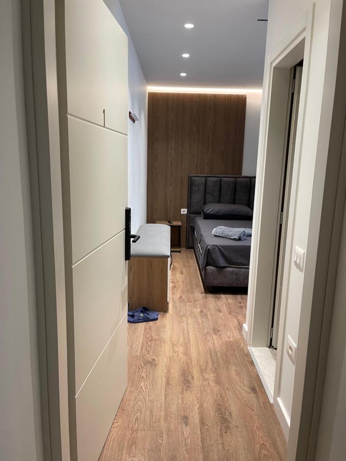 Downtown Studio Apartments Тирана Екстериор снимка