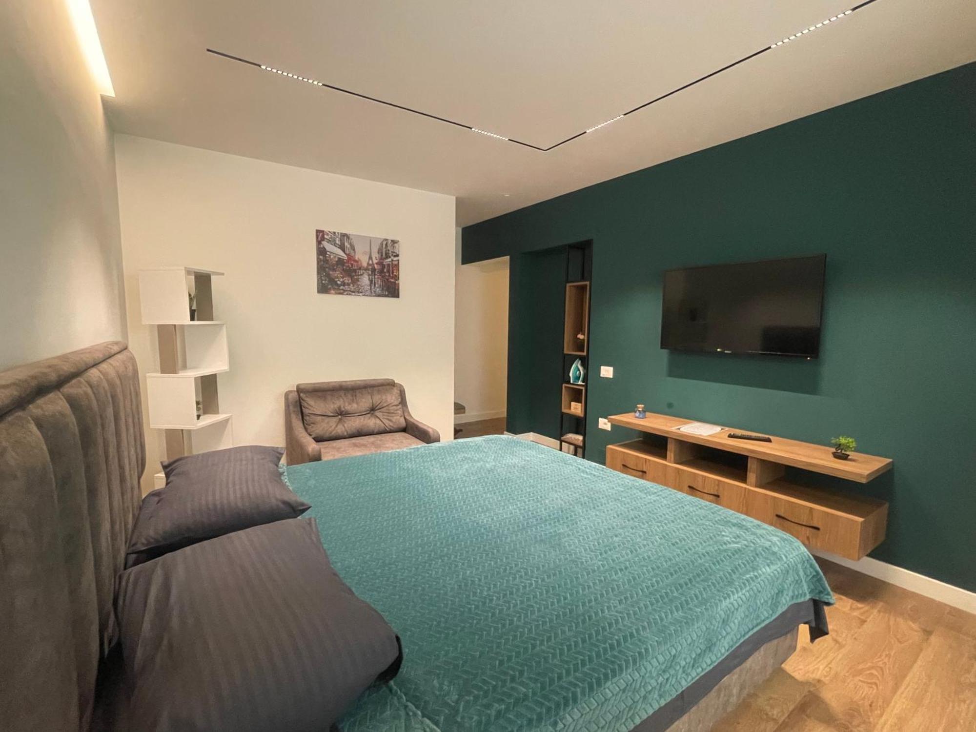 Downtown Studio Apartments Тирана Екстериор снимка