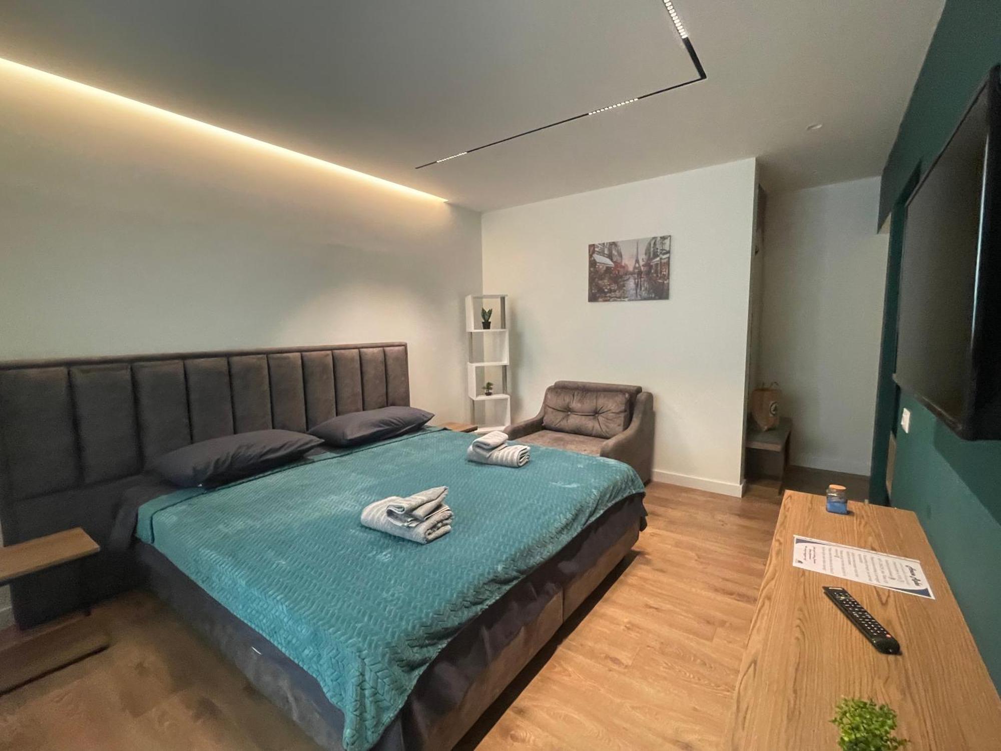 Downtown Studio Apartments Тирана Екстериор снимка
