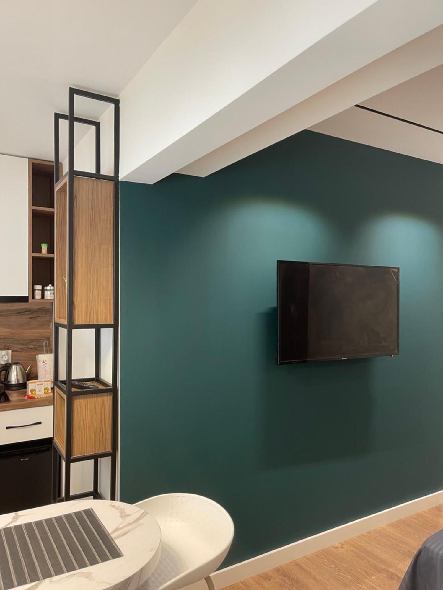 Downtown Studio Apartments Тирана Екстериор снимка