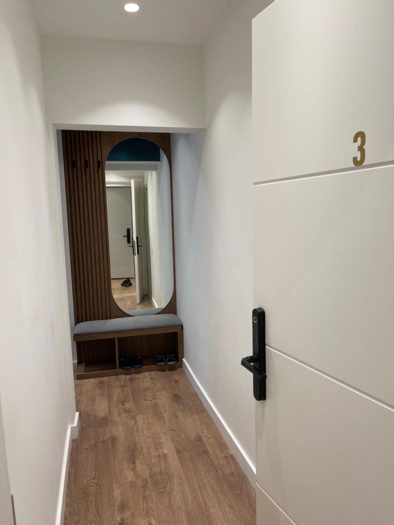 Downtown Studio Apartments Тирана Екстериор снимка